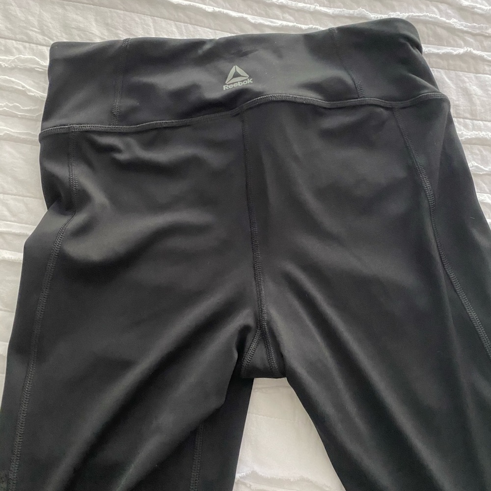 Brand new Reebok black & white  Capri workout pant